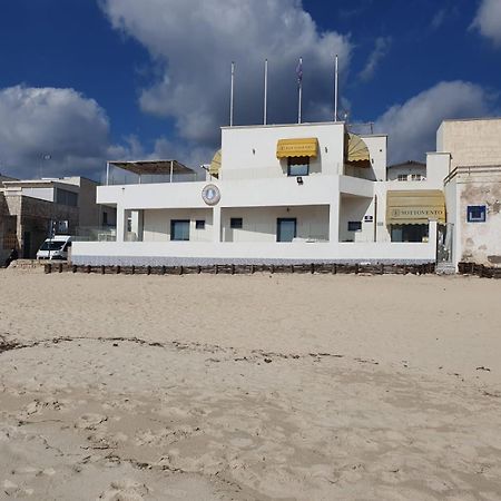 Salento Sottovento Luxury Beb Panzió Torre Lapillo Kültér fotó
