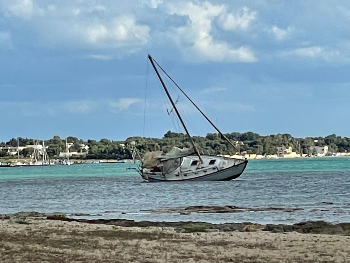Salento Sottovento Luxury Beb Panzió Torre Lapillo Kültér fotó